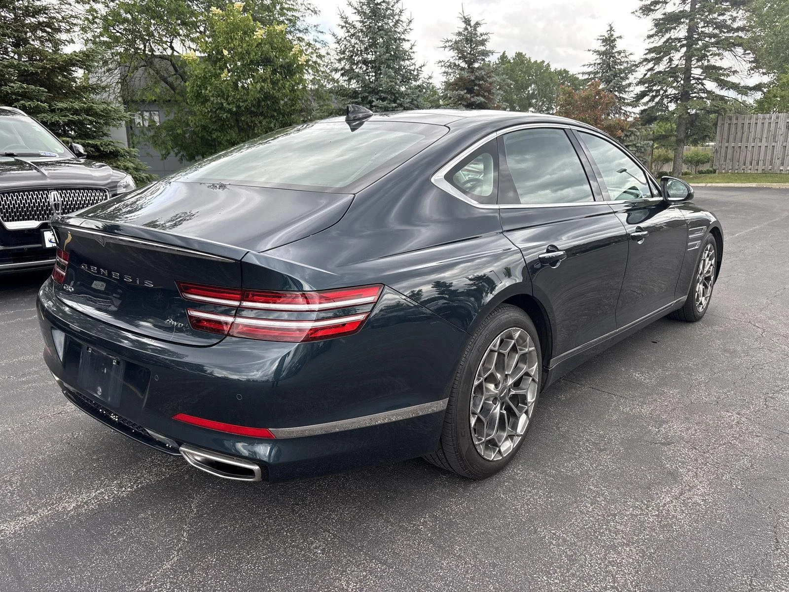Used 2021 Tasman Blue Genesis 2.5T image 25
