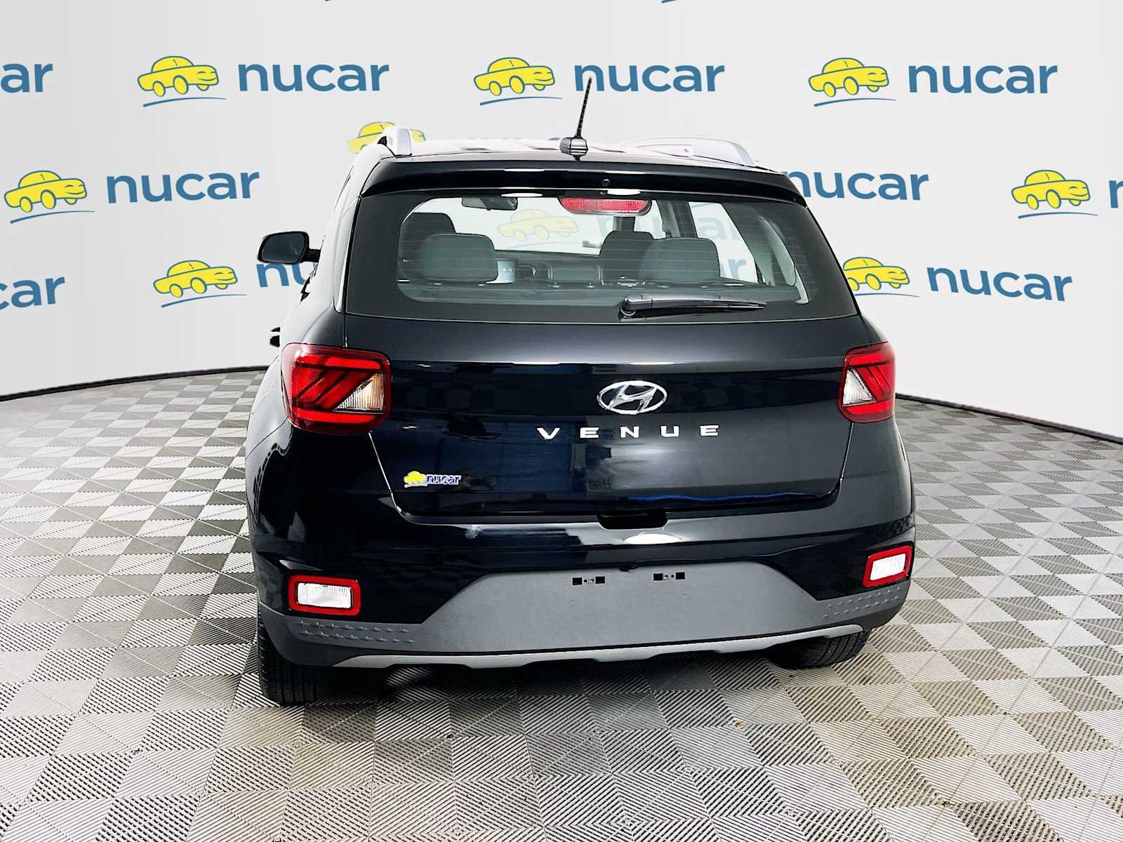 Used 2026 Onyx Black Hyundai SEL image 6
