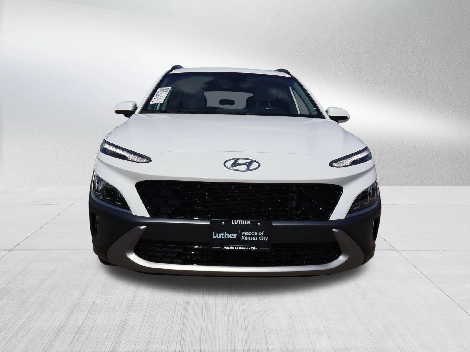 Used 2023 Hyundai Kona Limited with VIN KM8K5CA38PU950769 for sale in Kansas City