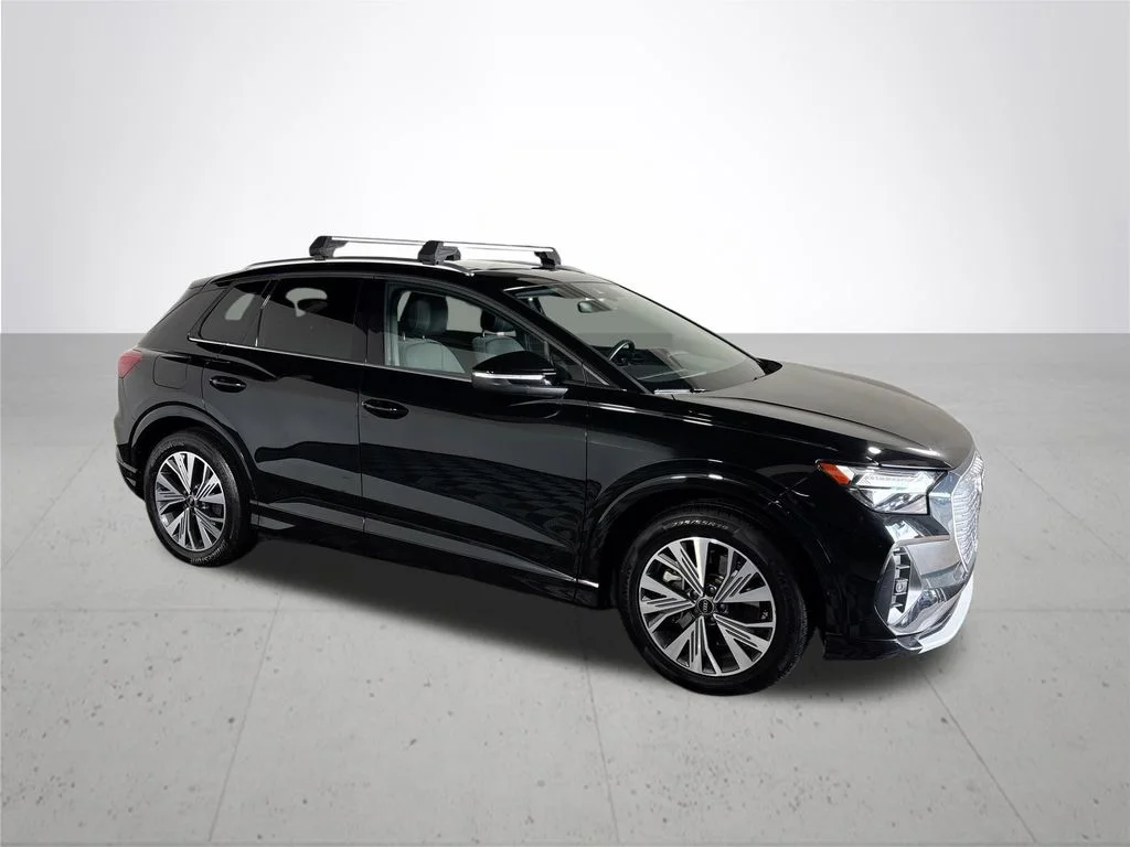 Used 2023 Black Audi Premium Plus image 4