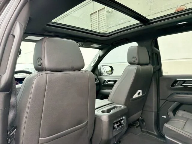 Used 2025 Black Chevrolet RST image 25