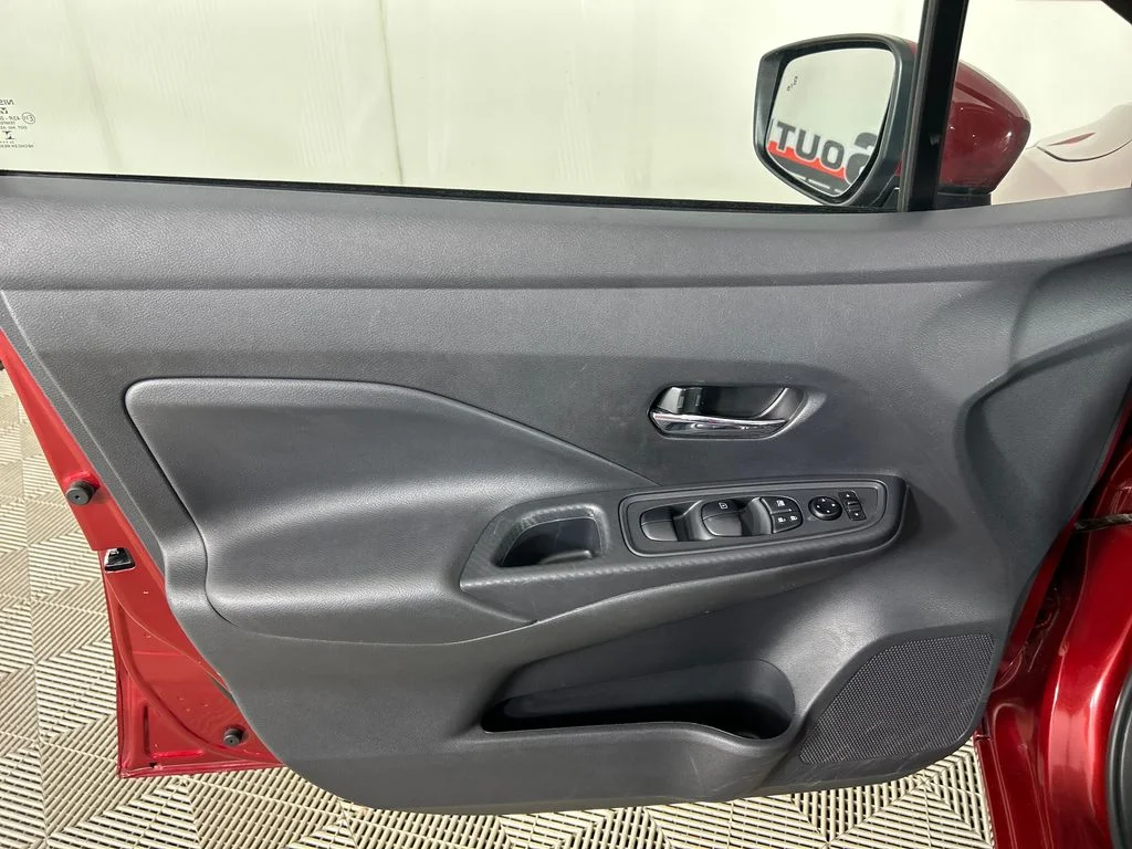 Used 2025 Red Nissan 1.6 SV image 11