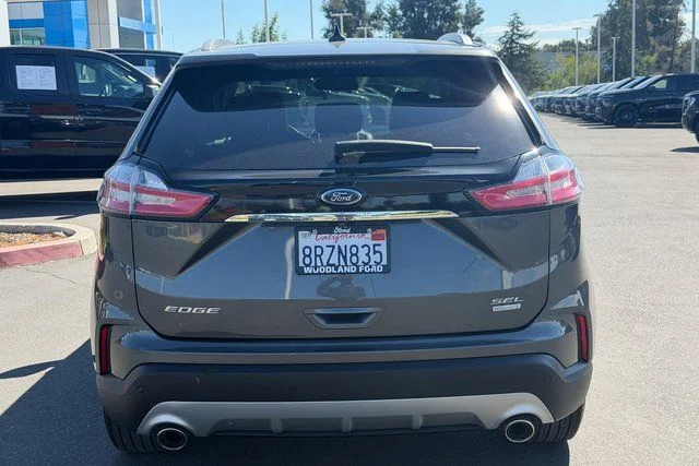 Used 2020 Gray Ford SEL image 6
