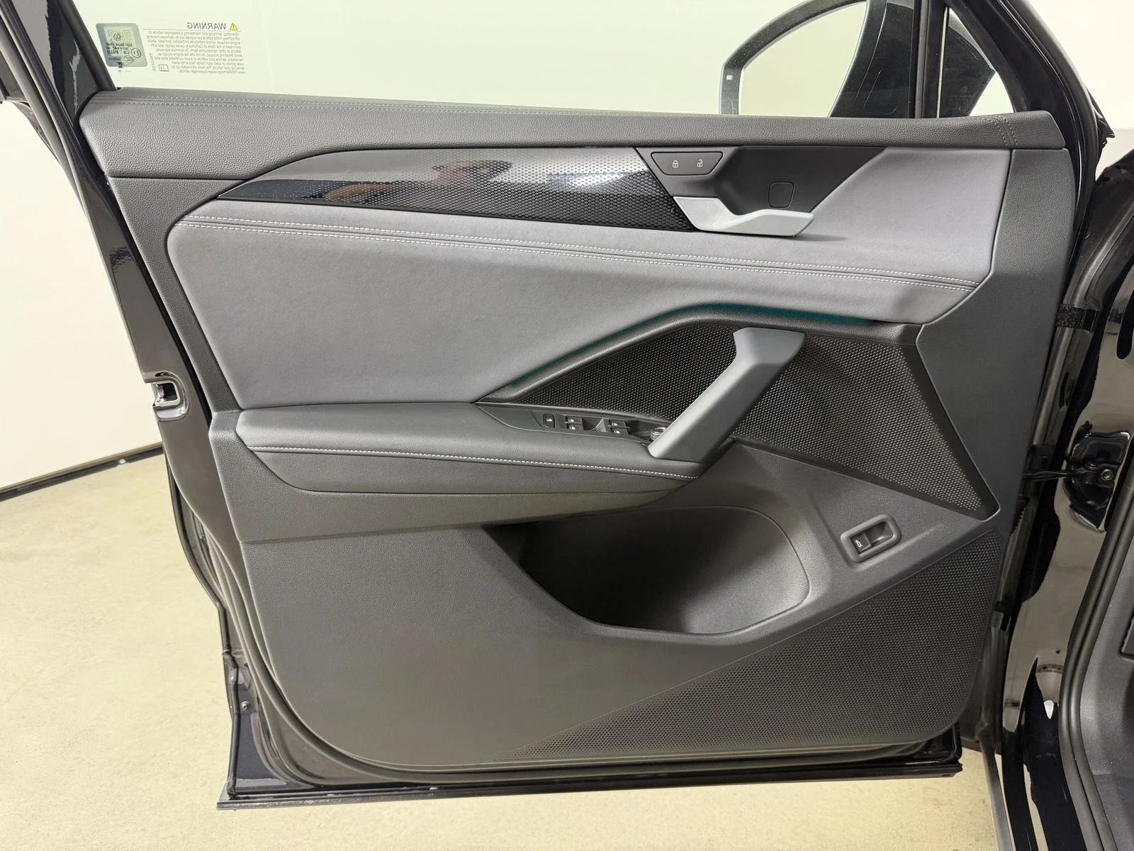 New 2026 Deep Black Pearl Volkswagen SE R-Line Black image 10