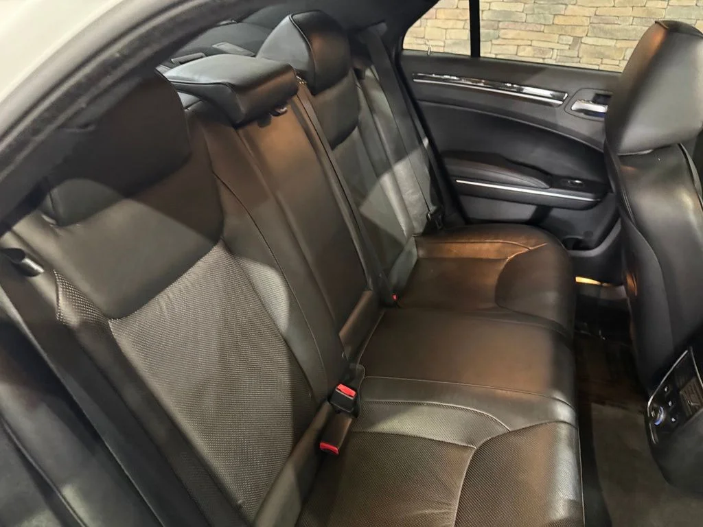 Used 2011 Ivory Chrysler Base image 35