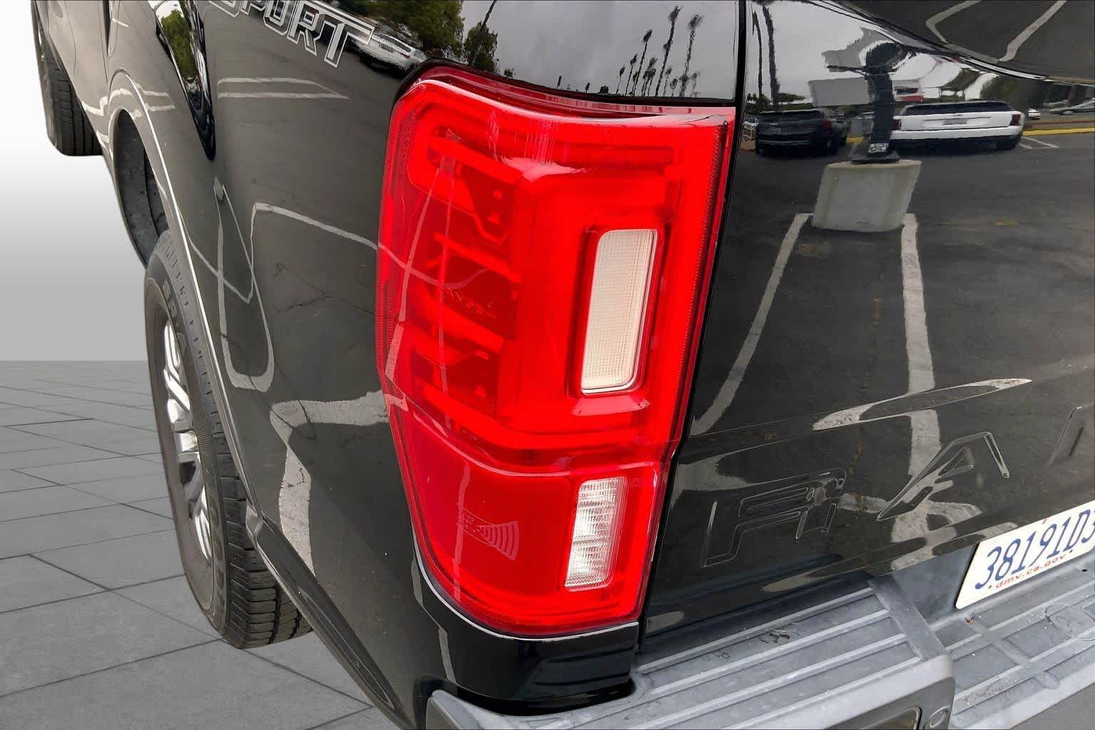Used 2020 Shadow Black Ford XLT image 27
