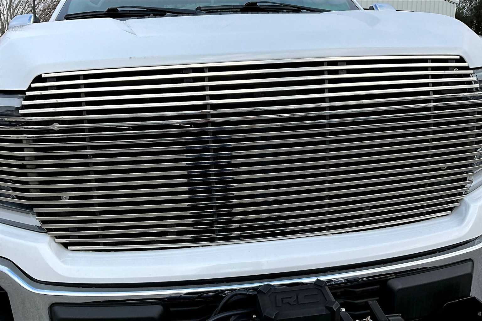 Used 2019 Oxford White Ford XLT image 27