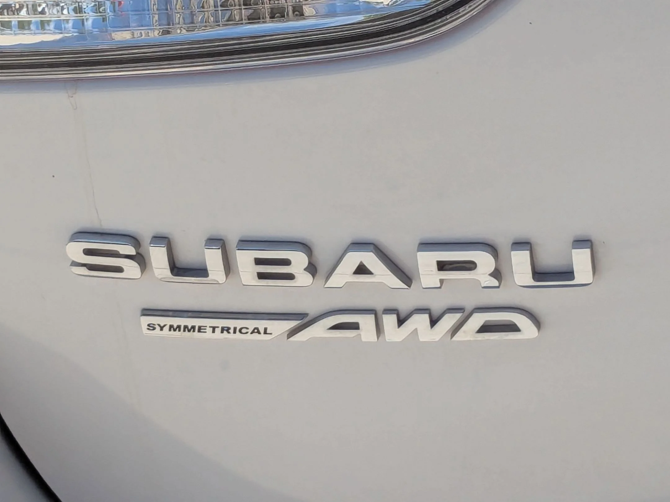 Used 2024 Crystal White Pearl Subaru Limited image 14