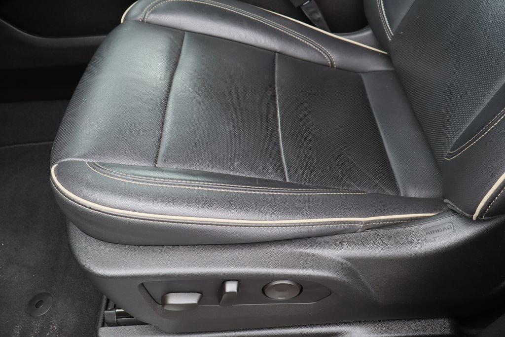 Used 2021 SATIN STEEL METALLIC GMC SLT image 22