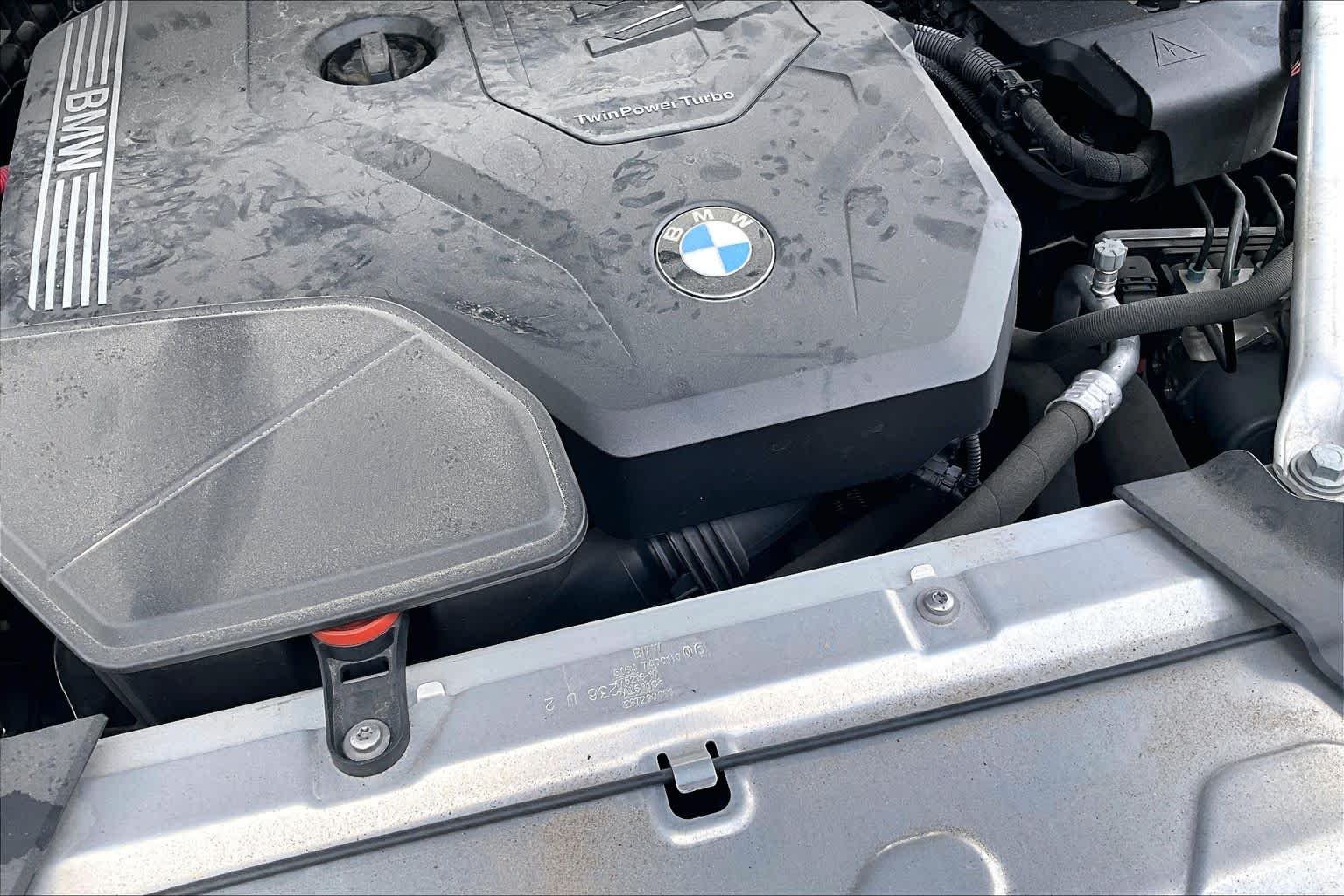 Used 2022 Phytonic Blue Metallic BMW xDrive30i image 32