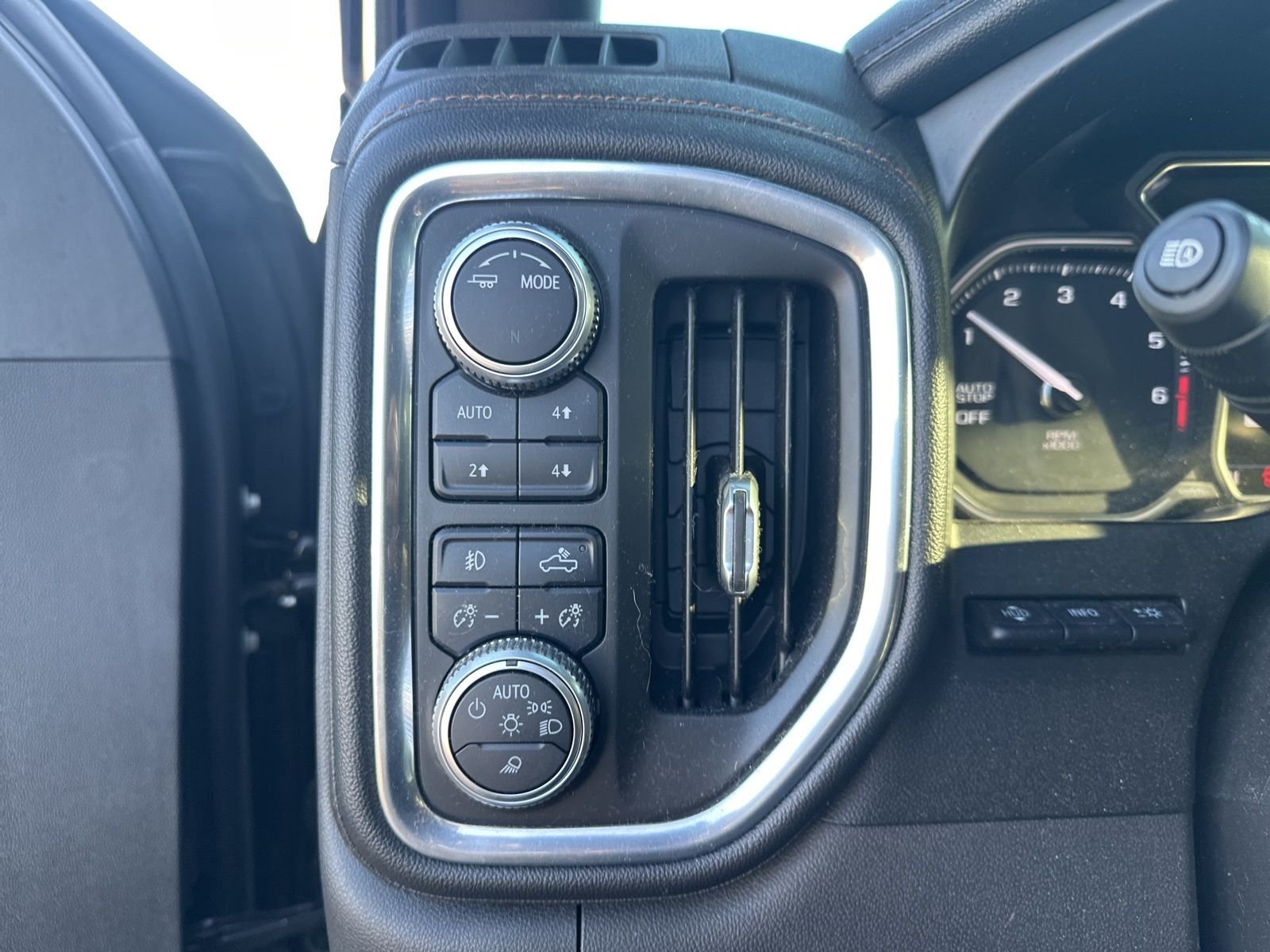 2020 GMC Sierra 1500 AT4 - Photo 14