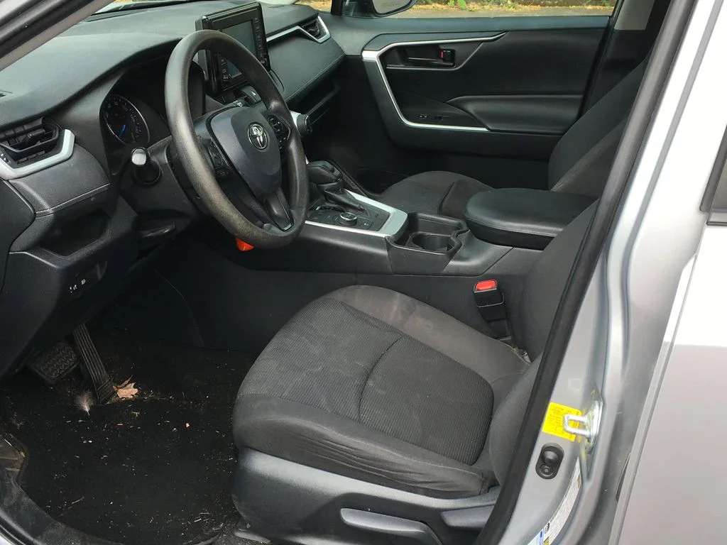 Used 2019 Silver Toyota LE image 4