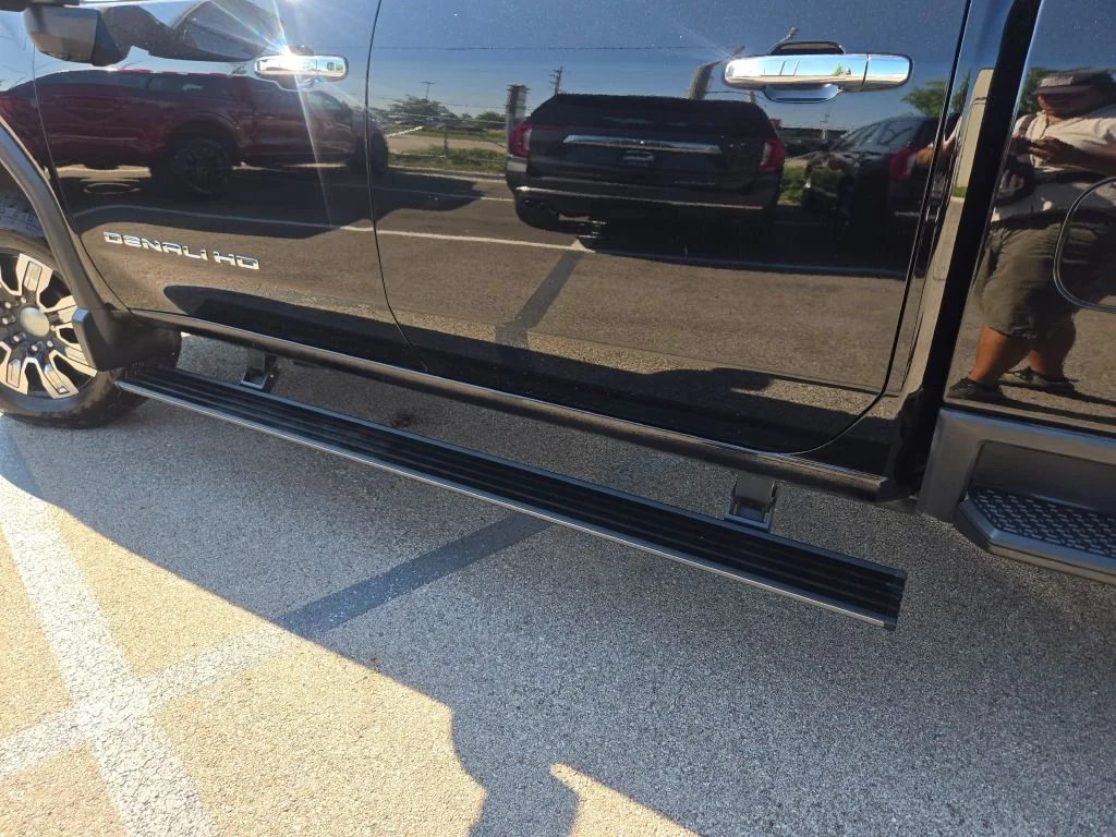Used 2024 Black GMC Denali image 22