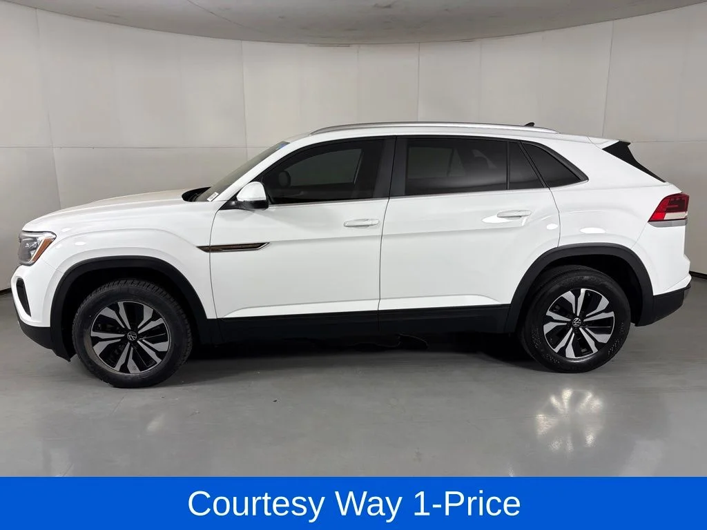 Used 2024 White Volkswagen 2.0T SE image 6