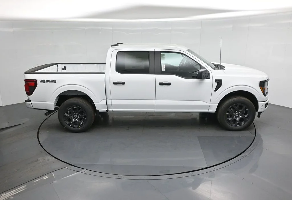 New 2026 Oxford White Ford STX image 32