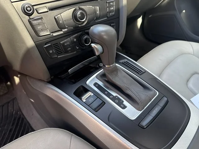 Used 2010 Meteor Gray Pearl Effect Audi 2.0T Premium image 20