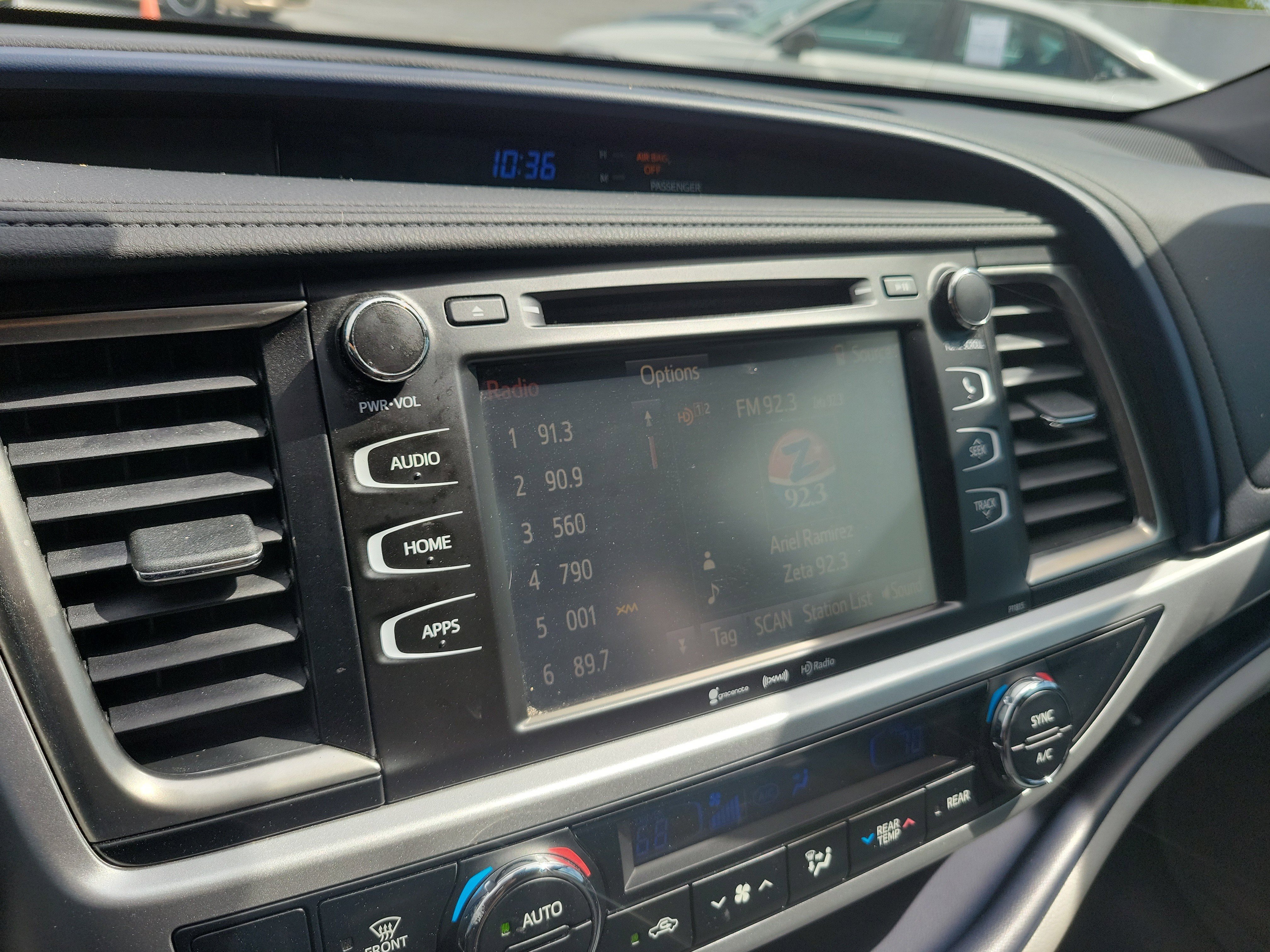 Used 2019 Shoreline Mist Toyota LE Plus image 30
