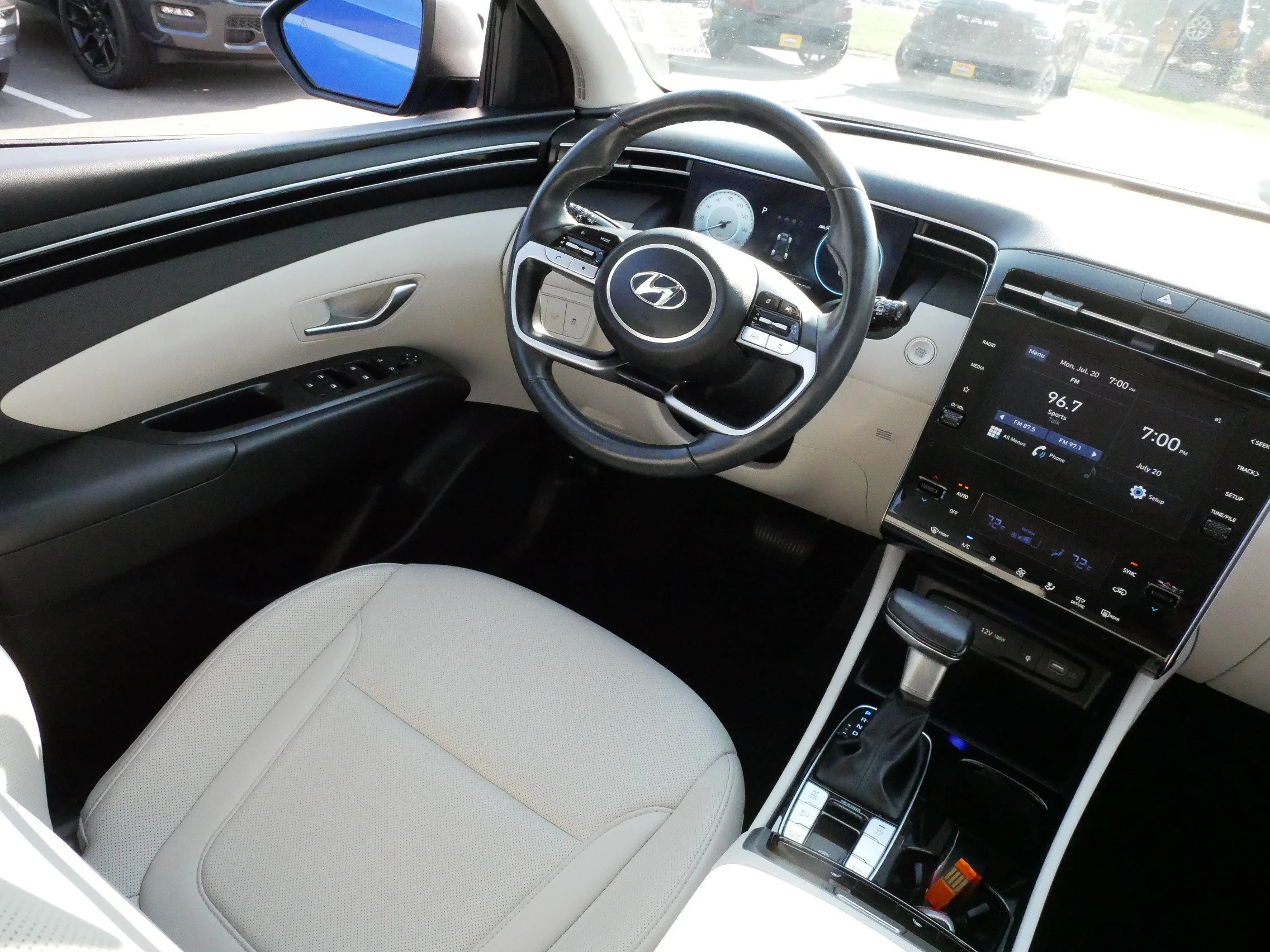 Used 2023 Intense Blue Hyundai SEL image 9