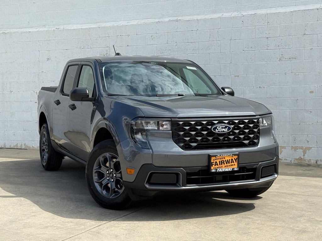 New 2026 Carbonized Gray Metallic Ford XLT image 2