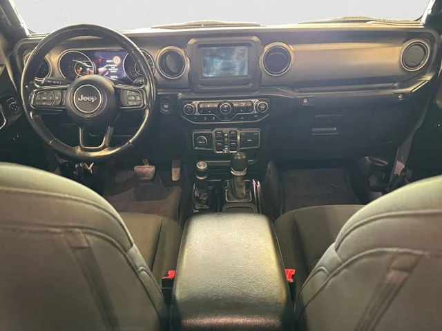 Used 2020 Silver Jeep Sport image 11