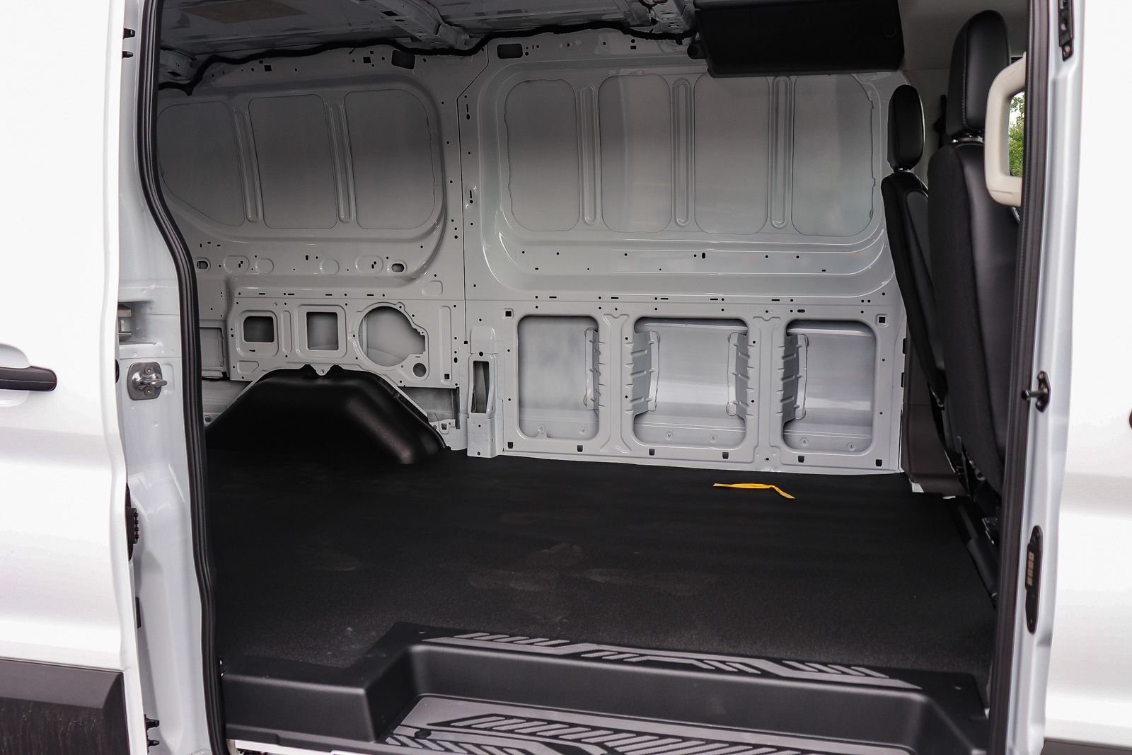 New 2026 Oxford White Ford Cargo Van image 17