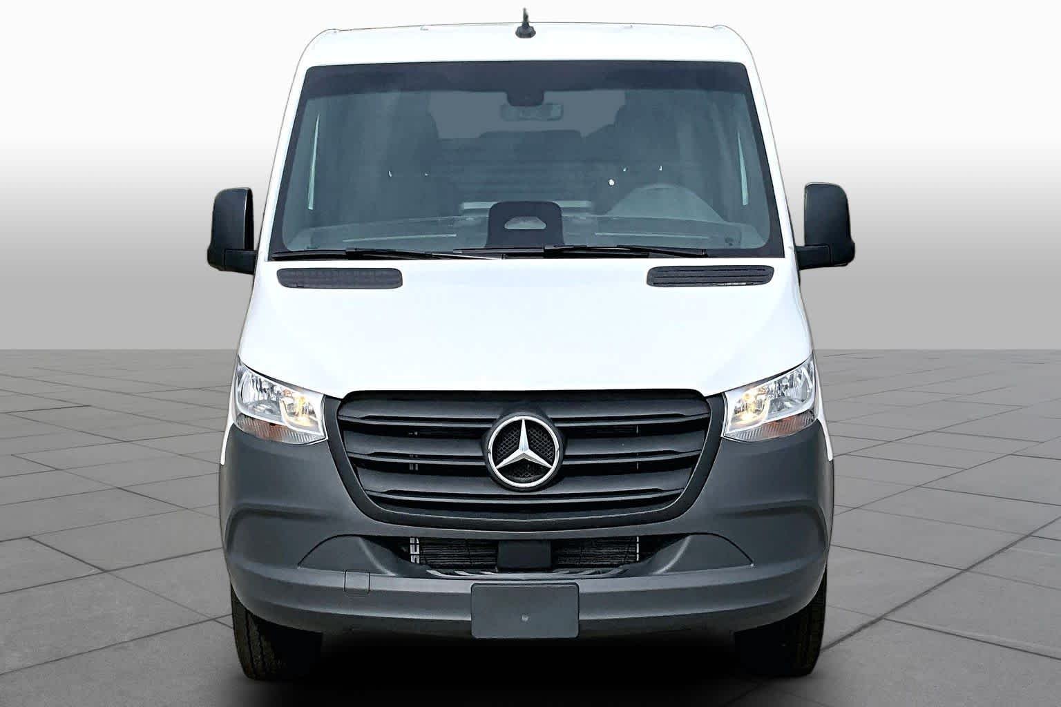 New 2026 Arctic White Mercedes-Benz  image 3