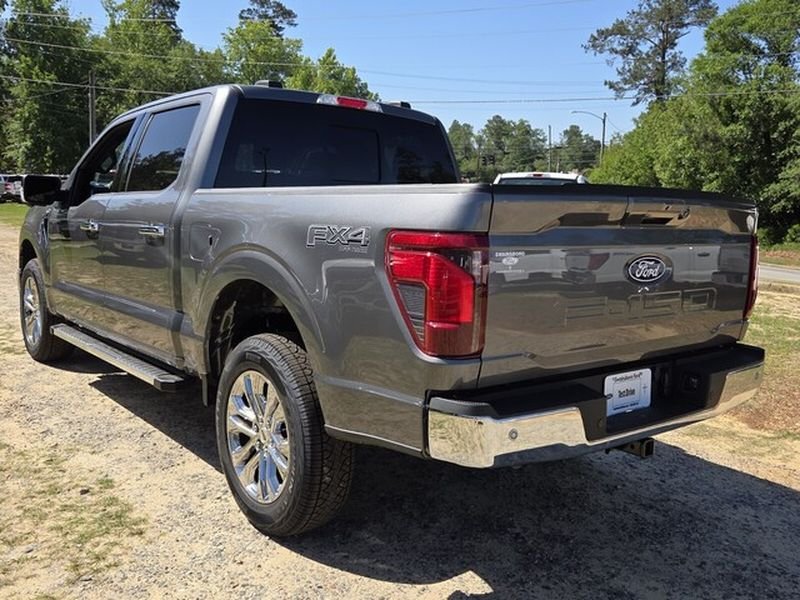 New 2026 Carbonized Gray Metallic Ford XLT image 10