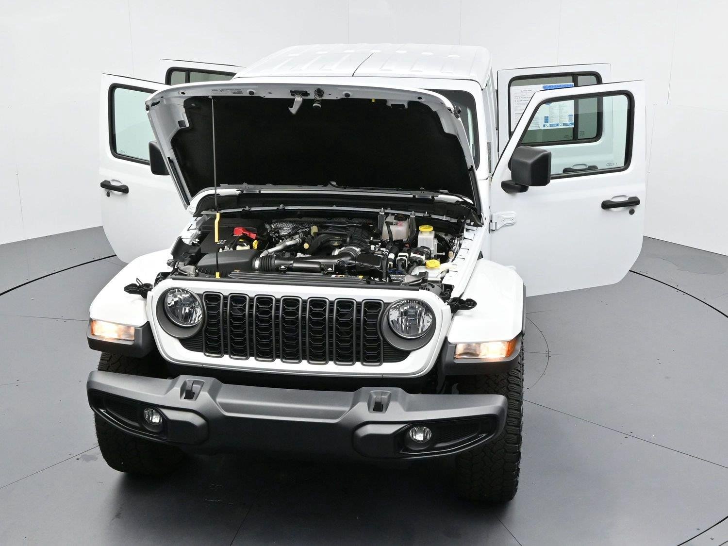 Used 2025 White Jeep Nighthawk image 40