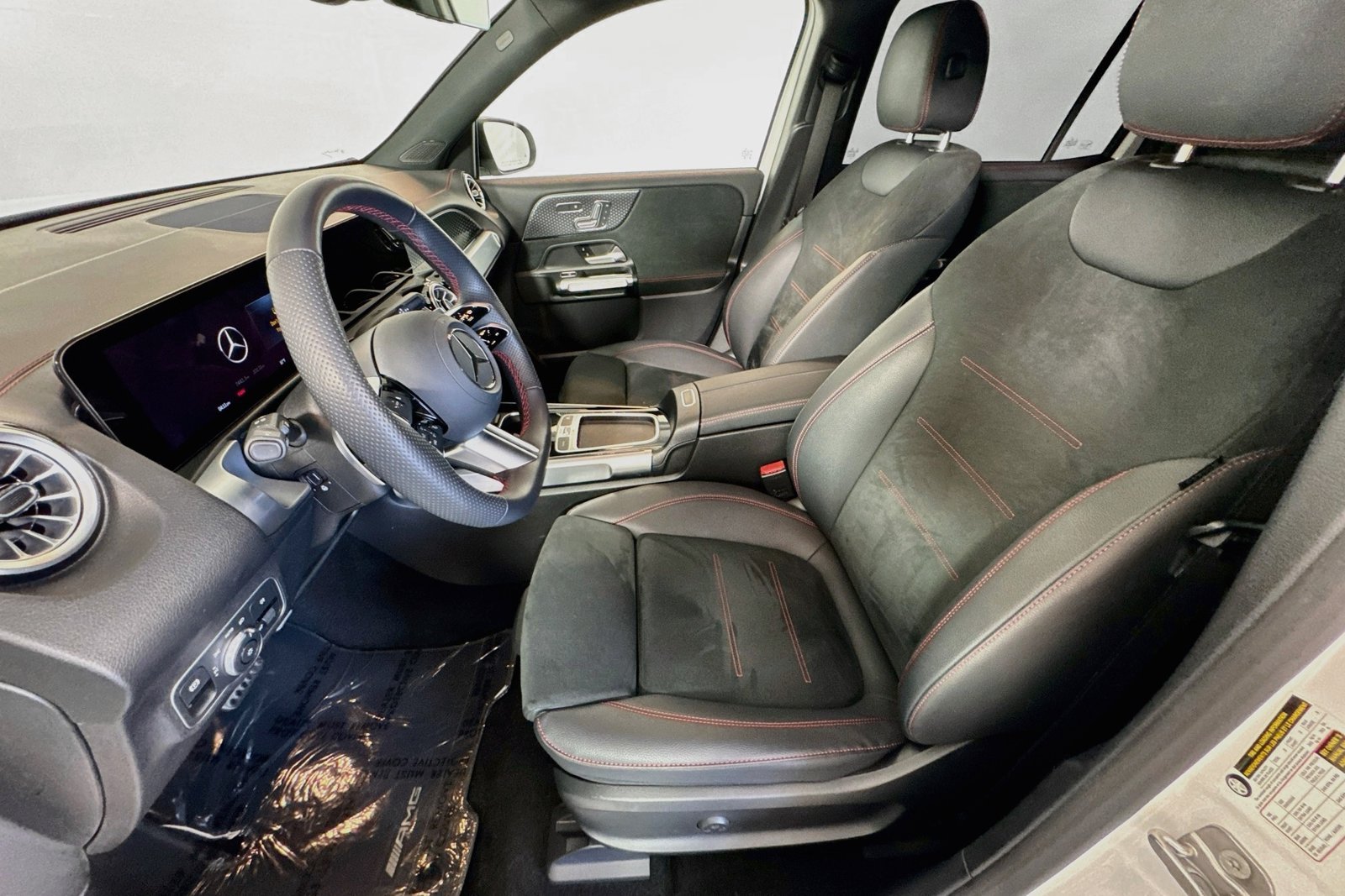Certified Used 2024 Polar White Mercedes-Benz EQB 300 image 19
