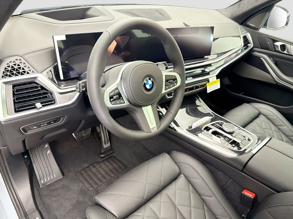 Used 2026 Gray Metallic BMW xDrive40i image 9