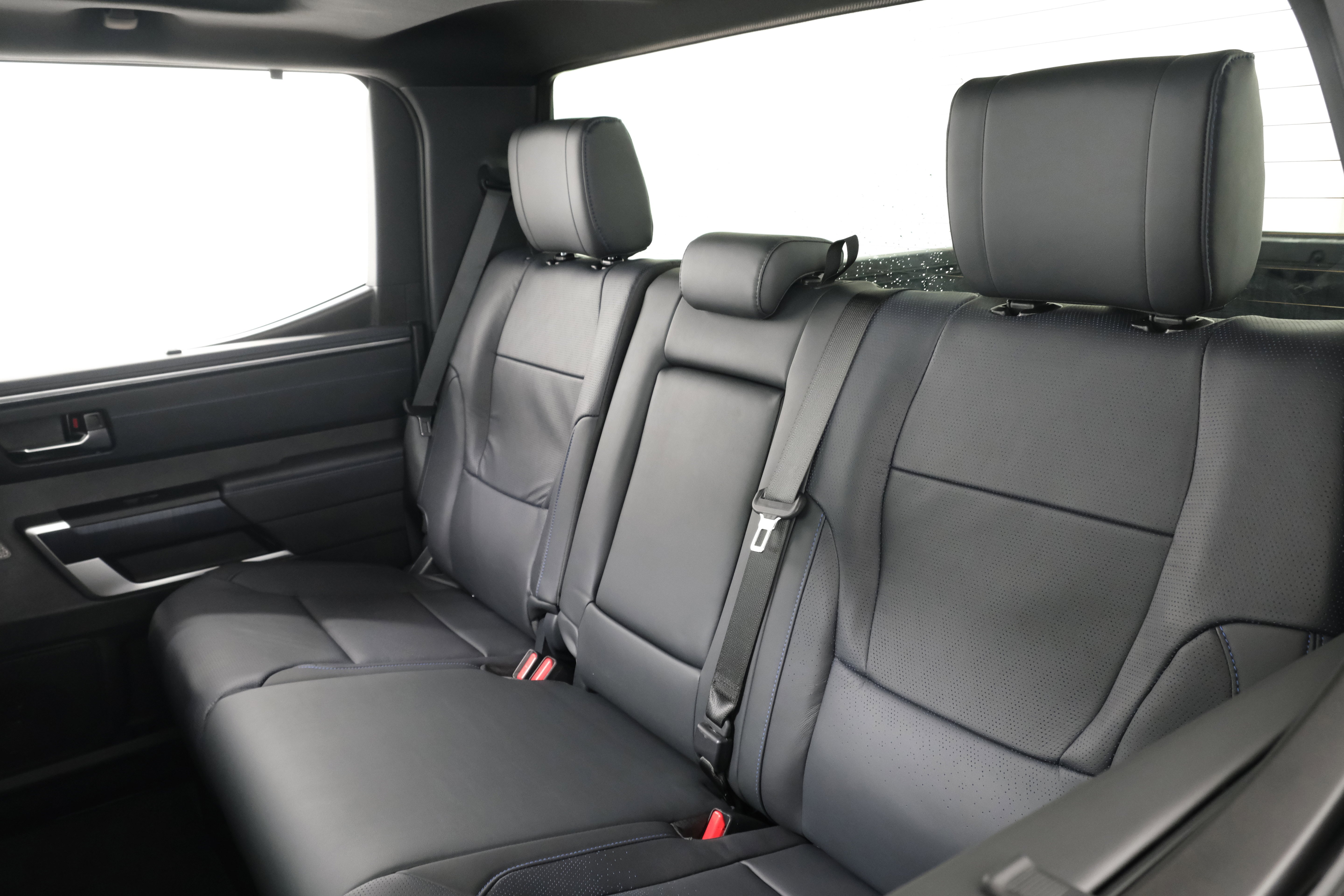 2025 Toyota Tundra Platinum - Photo 38