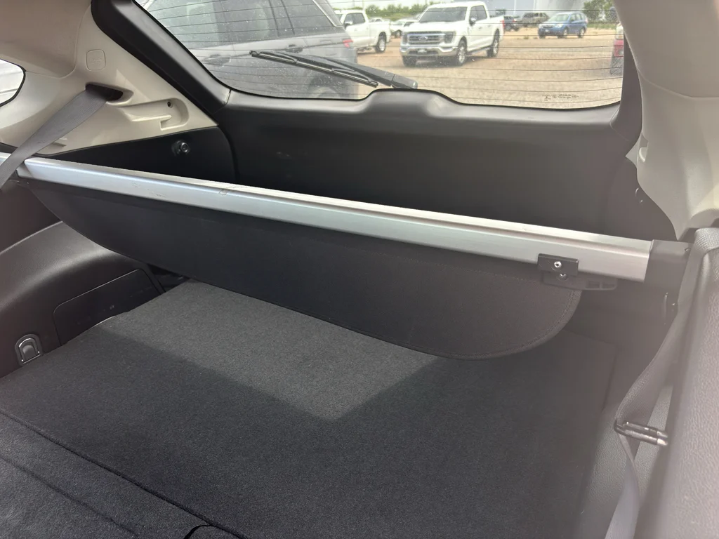 Used 2013 Ice Silver Metallic Subaru Premium image 40