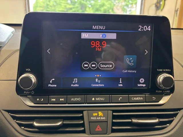 Used 2019 Blue Nissan 2.5 S image 19