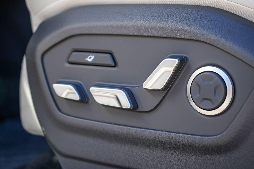 2026 Hyundai Santa Fe Calligraphy - Photo 24