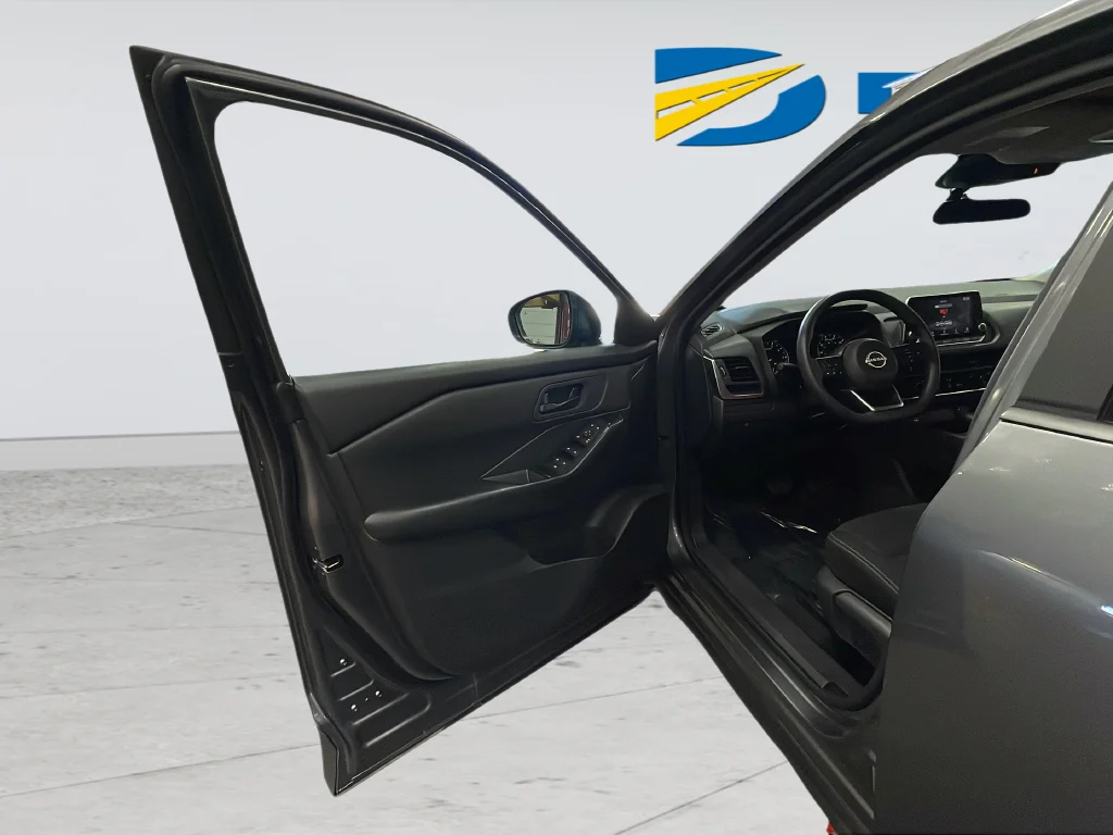 Used 2024 Gray Nissan S image 33