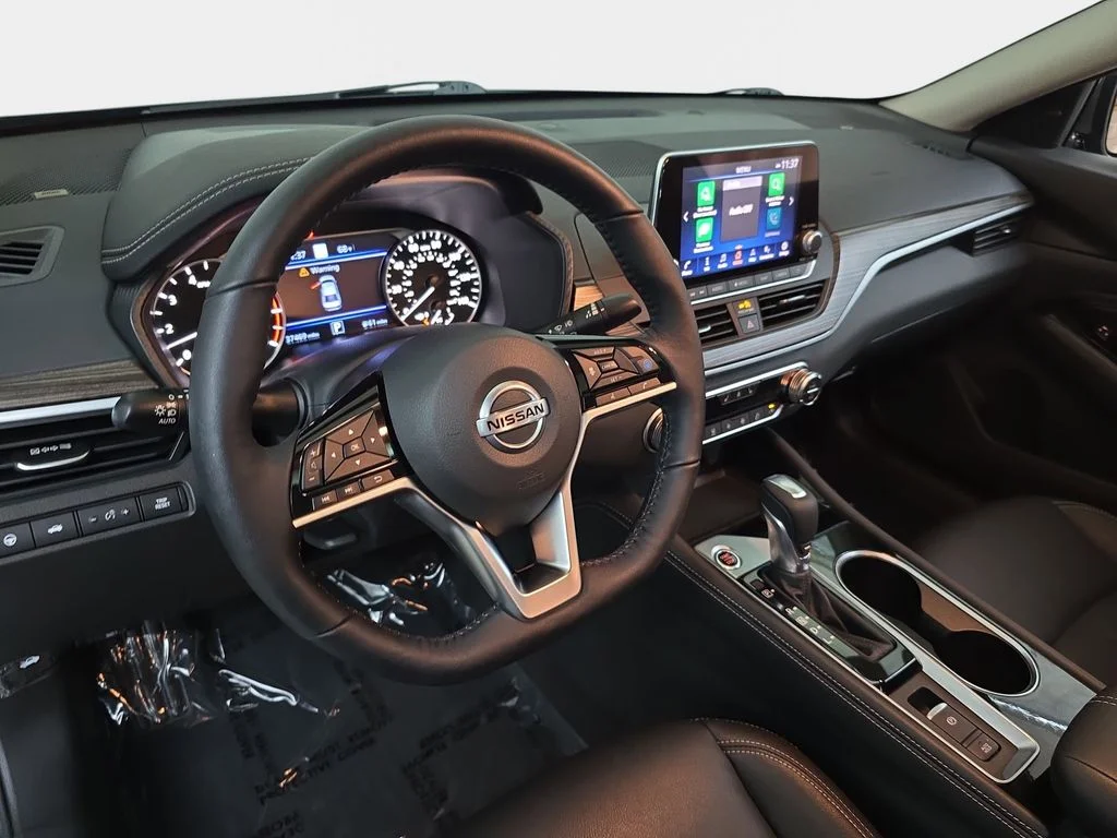 Used 2021 Gray Nissan 2.5 SL image 18