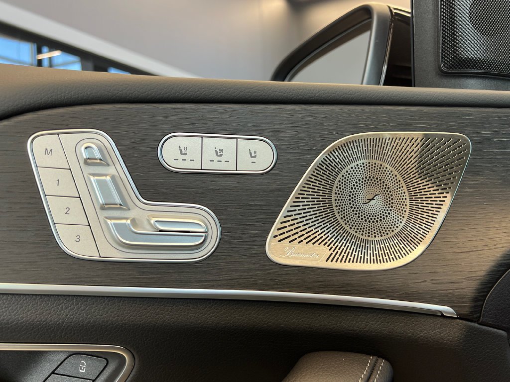 New 2026 Obsidian Black Metallic Mercedes-Benz GLS 450 image 12