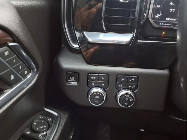 Used 2023 Sterling Metallic GMC SLT image 13