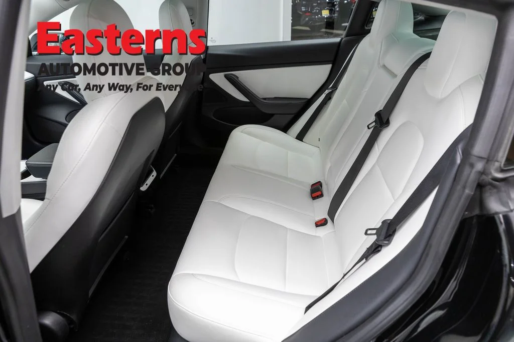 Used 2018 Black Tesla Long Range image 17