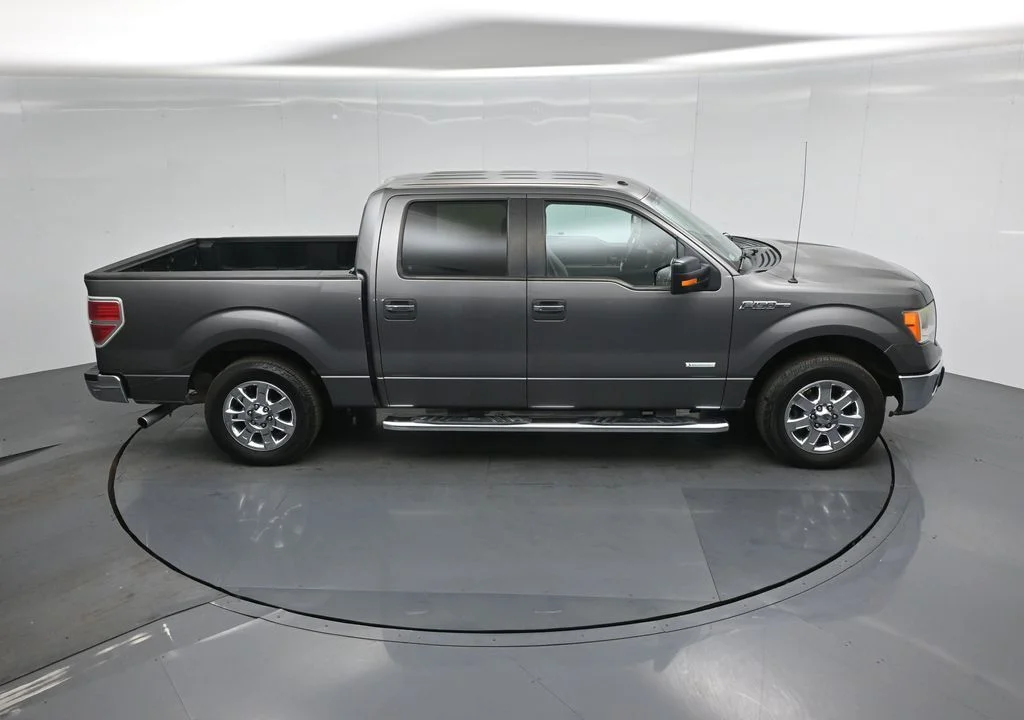 Used 2013 Gray Ford XLT image 34