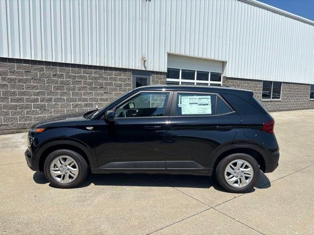 New 2026 Onyx Black Hyundai SE image 41