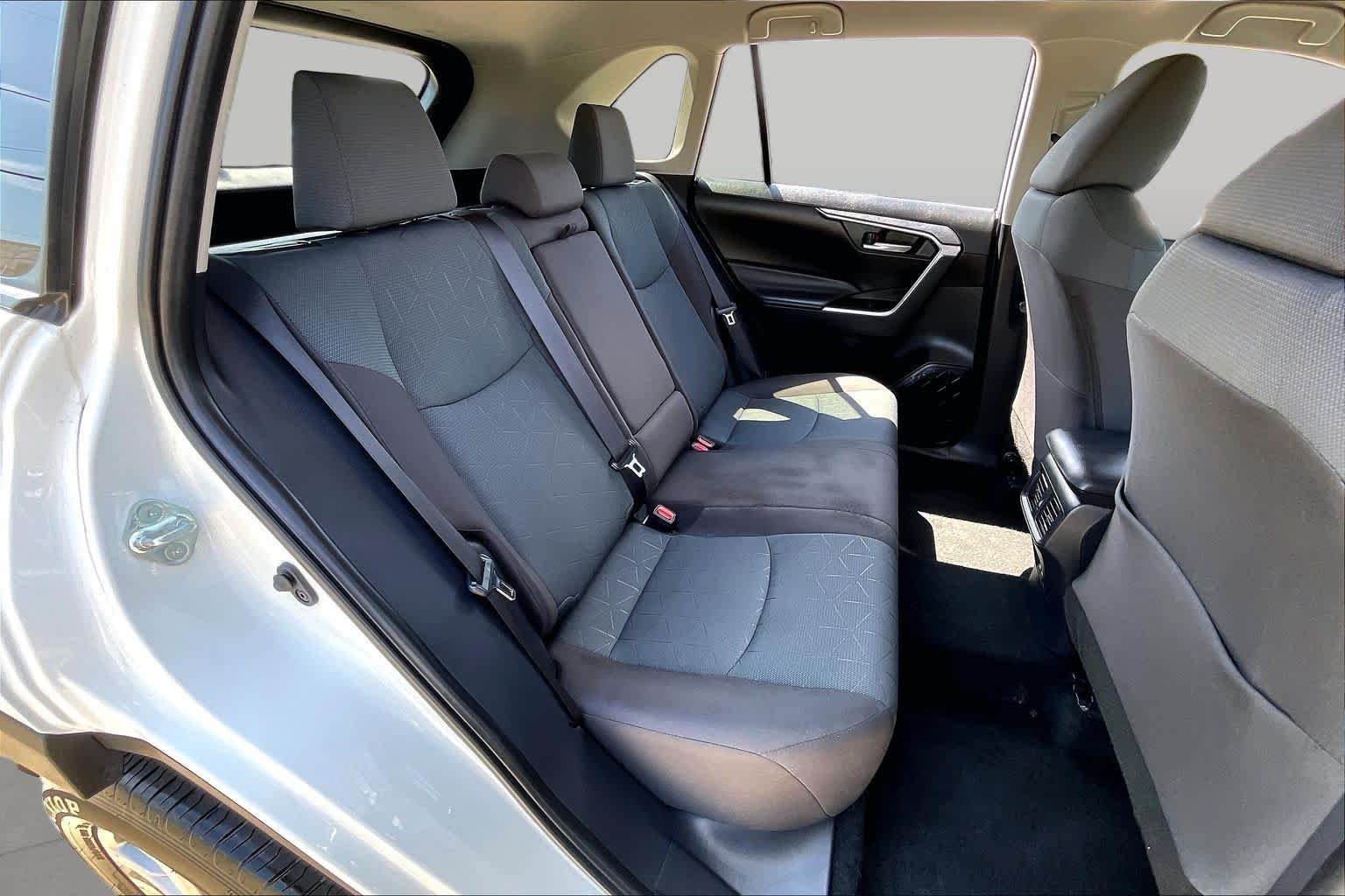 Used 2025 Ice Cap Toyota XLE image 20