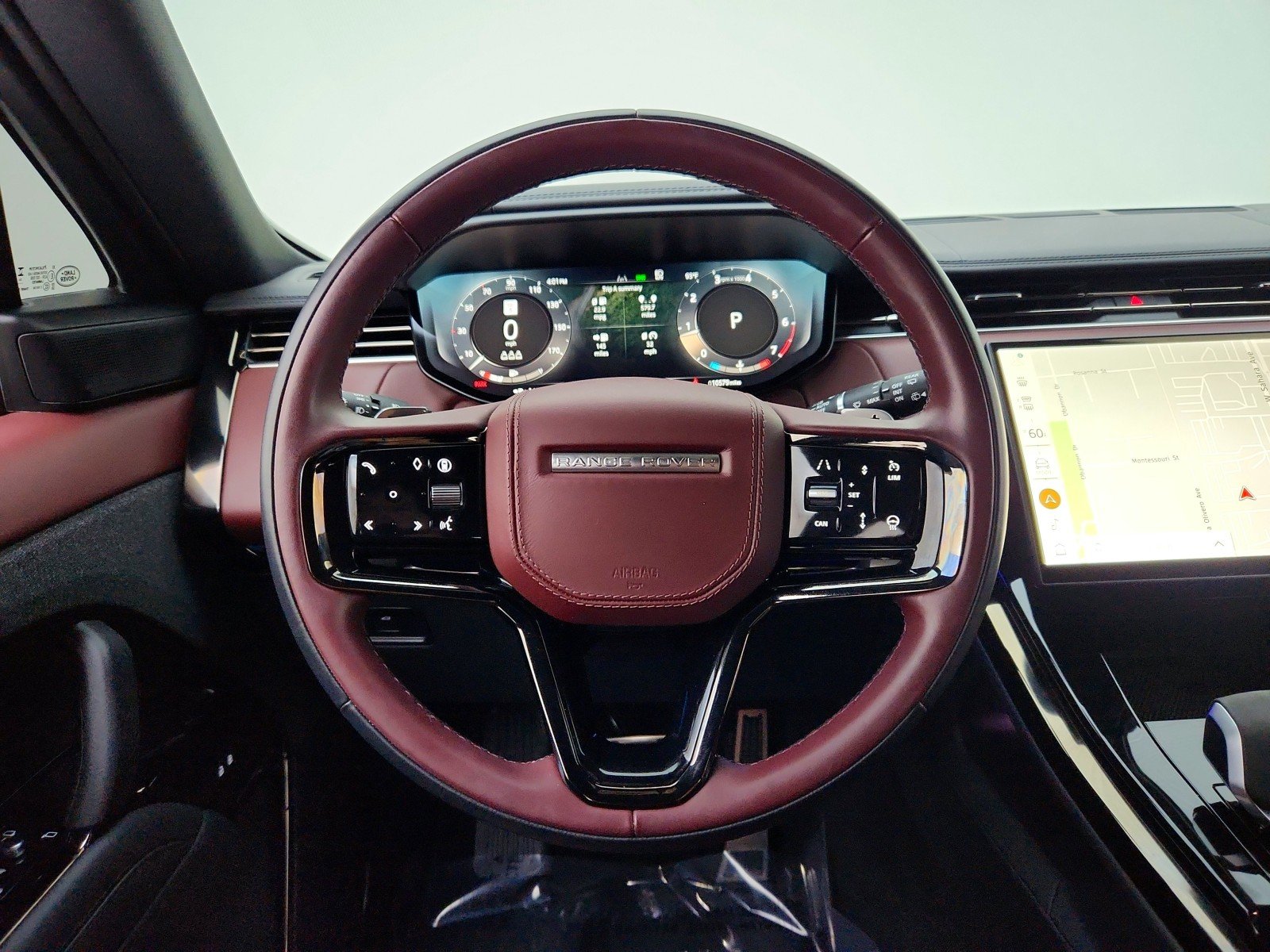 Used 2025 BORASCO GREY Land Rover Dynamic SE image 23