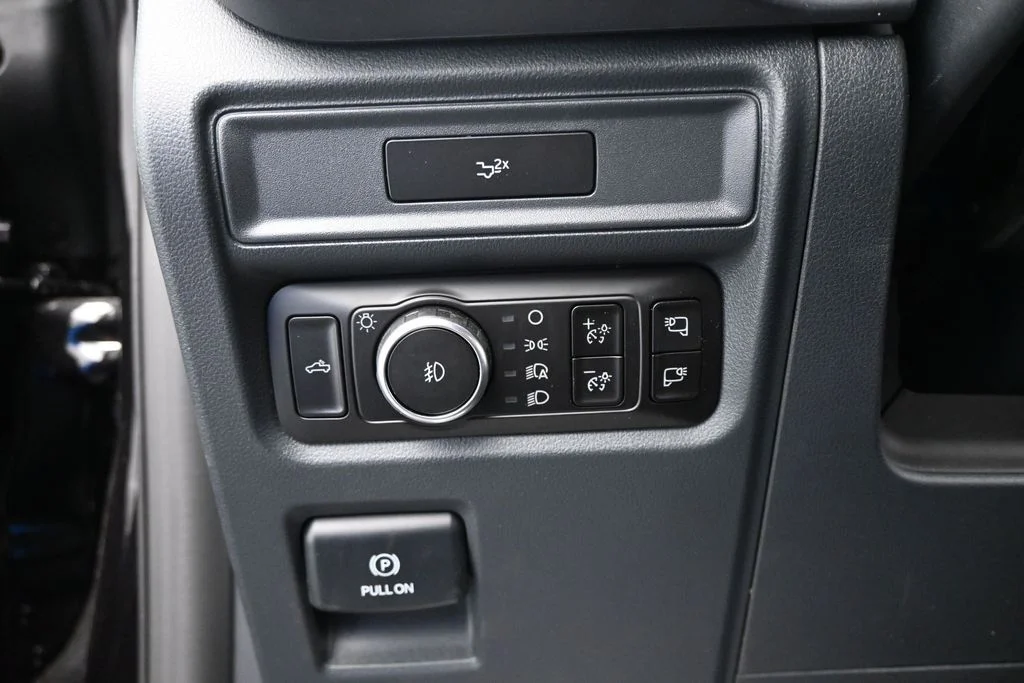 New 2026 Agate Black Metallic Ford XLT image 12