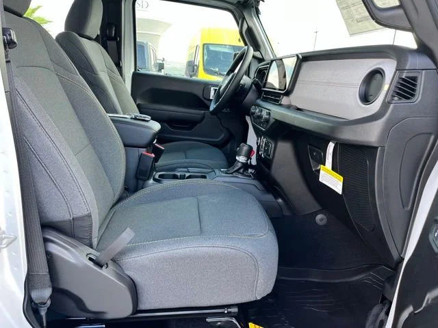 New 2026 Bright White Clearcoat Jeep  image 22