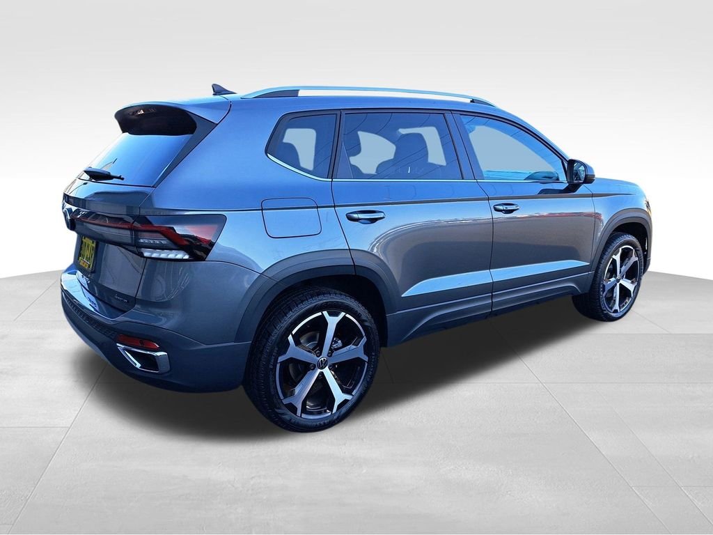 2025 Volkswagen Taos SEL - Photo 6