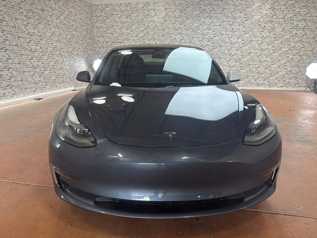 Used 2022 Midnight Silver Metallic Tesla Long Range image 2