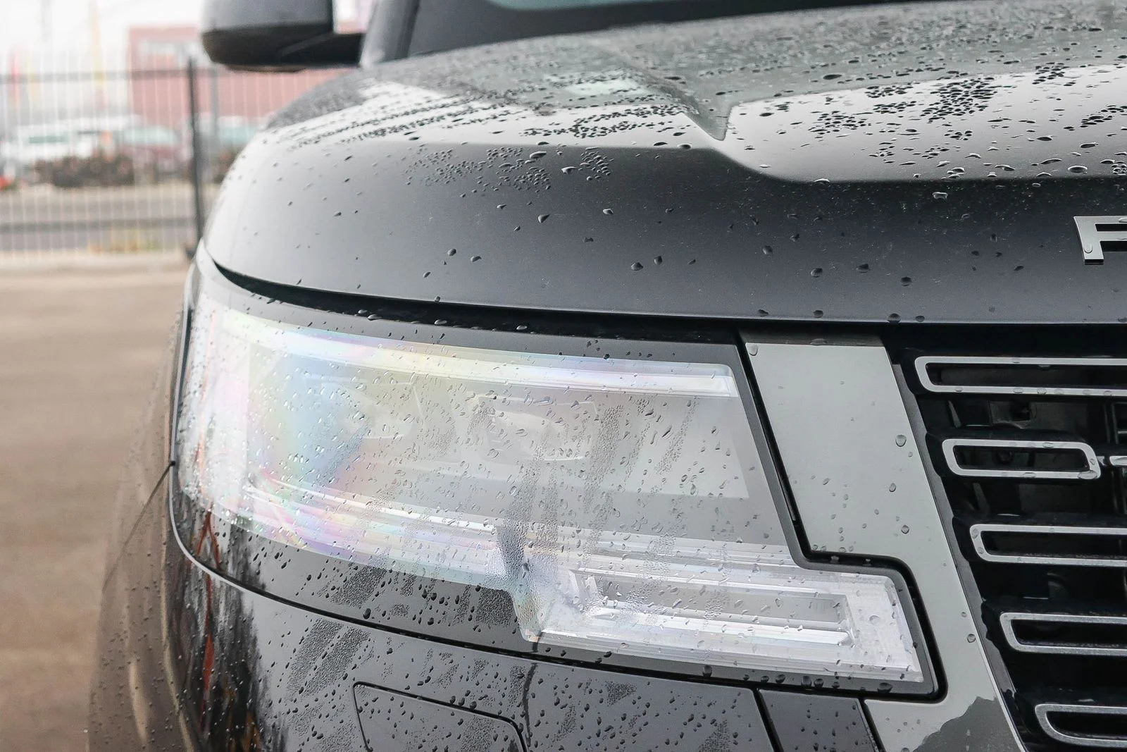 2025 Land Rover Range Rover SE - Photo 15
