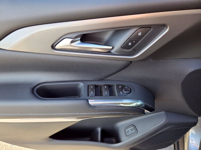 2027 Chevrolet Traverse LT - Photo 10
