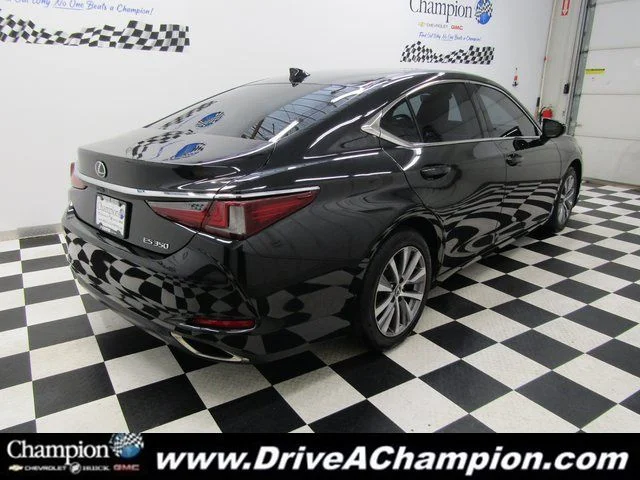 Used 2021 Black Lexus 350 image 11